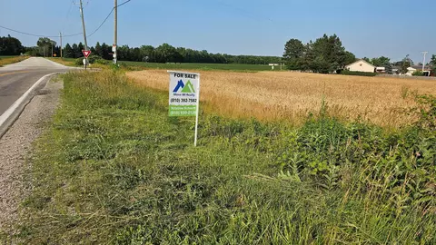 Wales Ridge Road, Wales, MI 48041