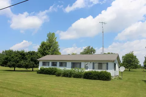 2786 Dinius Rd, Raisin, MI 49286