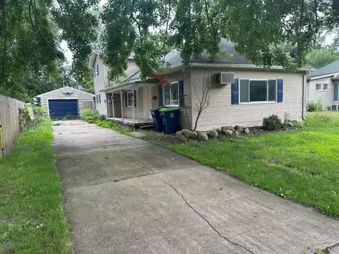 129 W Walnut St, Saint Charles, MI 48655