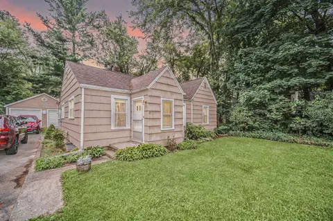 5097 Jackson Rd, Scio, MI 48103