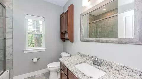 Bath - APT 24 Loon Lane, Scio, MI 48103 photo 5 of 12