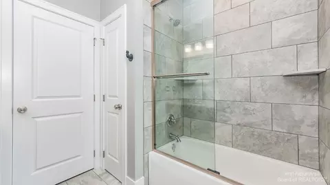 Bath - APT 24 Loon Lane, Scio, MI 48103 photo 6 of 12