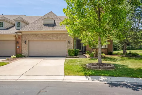 23 Lexington Circle S Unit Cir S #51, Canton, MI 48188