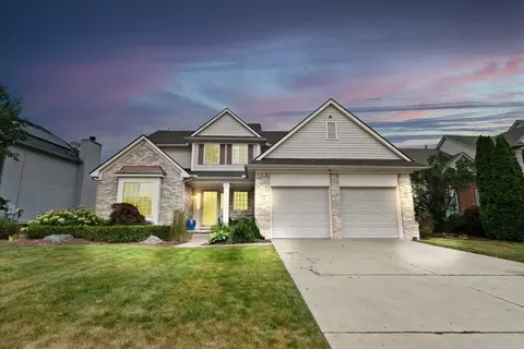 7609 Pioneer Dr, Ypsilanti, MI 48197