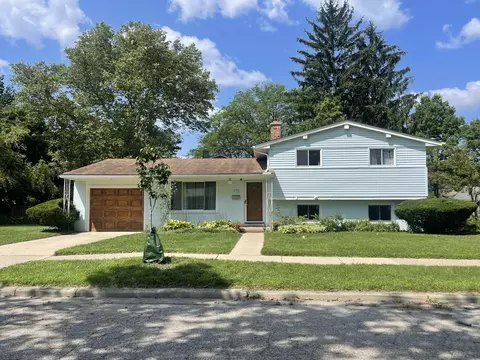 915 Patricia Ave, Ann Arbor, MI 48103