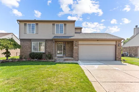 40989 Westfield Cir, Canton, MI 48188