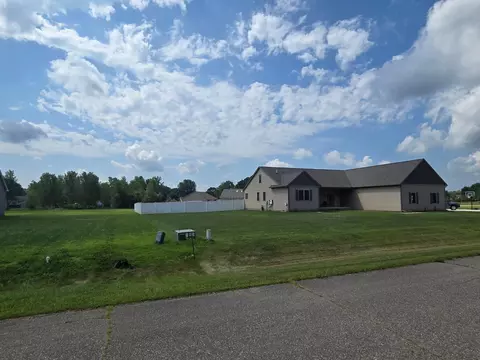 48131 Timber Creek Dr, Sumpter, MI 48111