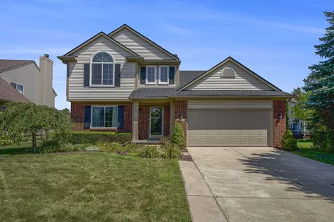 7651 Greene Farm Dr, Ypsilanti, MI 48197