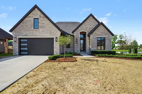 13987 Quail View Dr, Washington, MI 48094