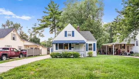 29636 Walnut St, Flat Rock, MI 48134