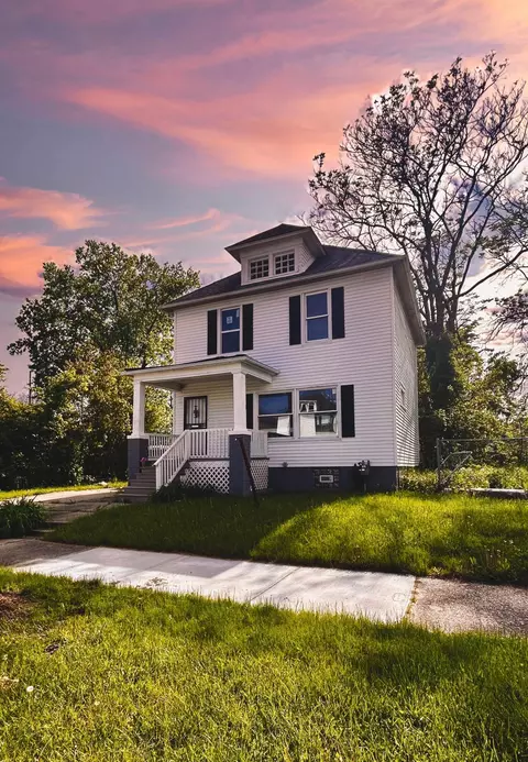 2927 Seyburn St, Detroit, MI 48214