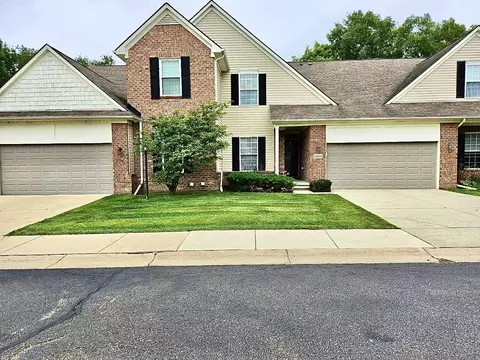 13565 Christina Ln UNIT VAN, Belleville, MI 48111