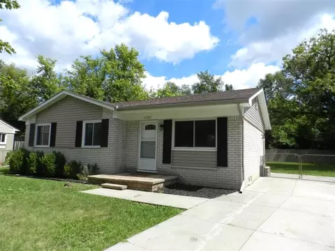 41557 Arthur St, Van Buren, MI 48111