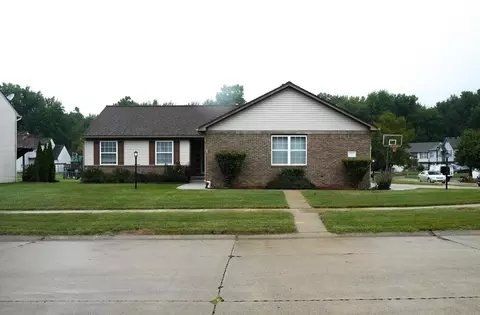 38972 Commons Dr, Romulus, MI 48174