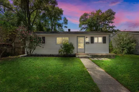 1357 Hunter, Ypsilanti, MI 48198
