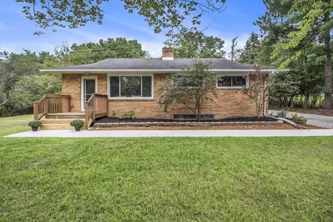 2354 Newport Rd, Ann Arbor, MI 48103