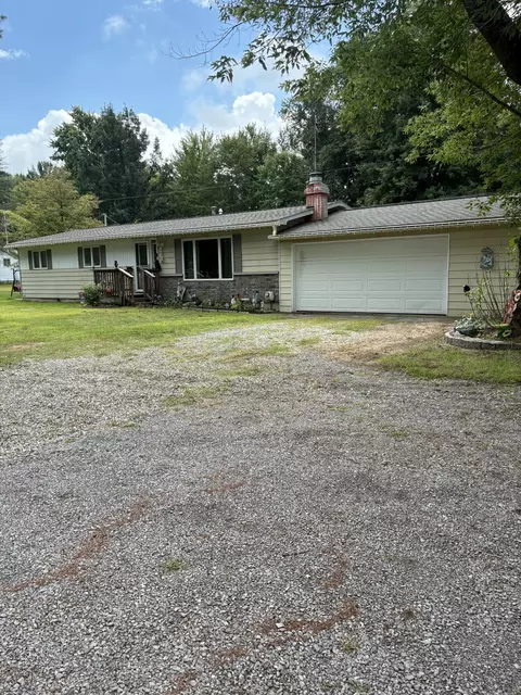 4539 W Saginaw Rd, Vassar, MI 48768