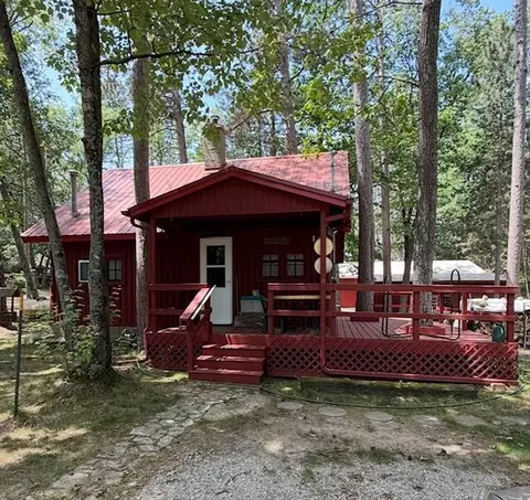 2106 Baynes, Oscoda, MI 48750