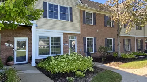 3261 Kneeland Cir, Howell, MI 48843