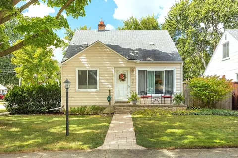 1405 Oakley Rd, Clawson, MI 48017
