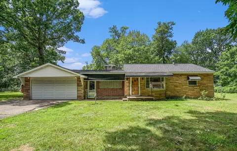 1560 S Pasadena Ave, Ypsilanti, MI 48198