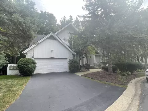 6289 Lindsay Ct, West Bloomfield, MI 48324