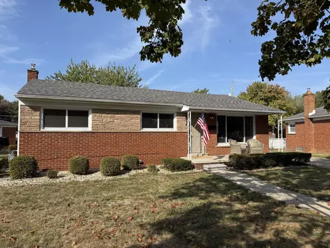1934 Pinetree Dr, Trenton, MI 48183