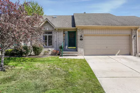 35152 Kings Forest Blvd, Clinton Township, MI 48035