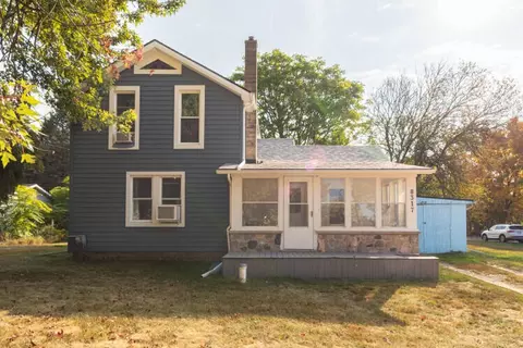 8317 Clear Lake Rd, Waterloo, MI 49240