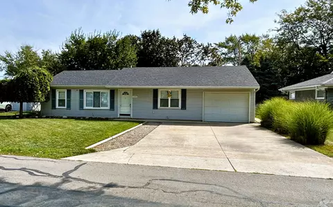 1658 Sunset St, Monroe, MI 48162