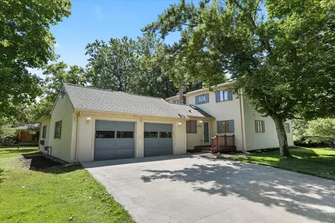 47043 Curtis Ave, Northville, MI 48168