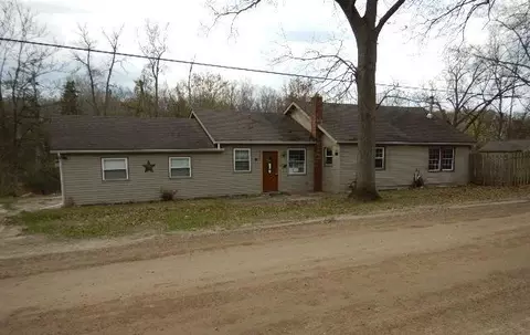 42720 Riggs Rd, Sumpter, MI 48111