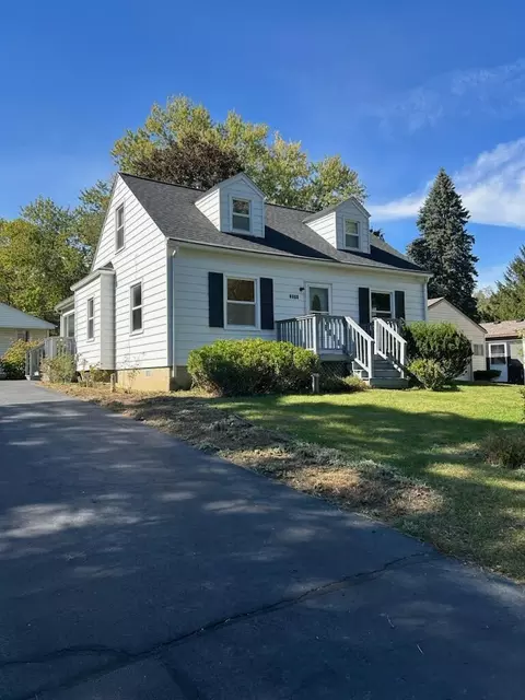 3389 Beaumont Ave, Superior, MI 48105
