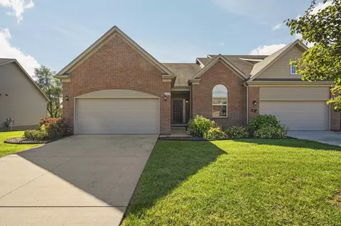 2726 Brooklyn Dr, Ypsilanti, MI 48198