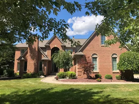 241 Country Club Ln, Canton, MI 48188