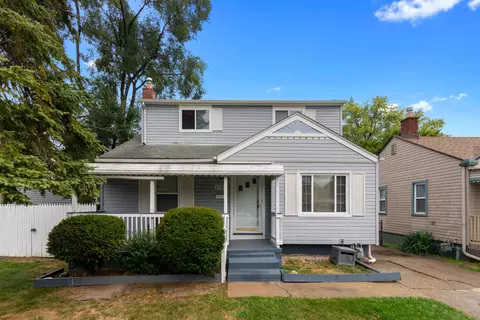 2366 Progress Ave, Lincoln Park, MI 48146