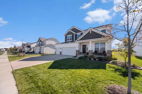 27 Salt Springs Drive Unit Dr #39, Saline, MI 48176