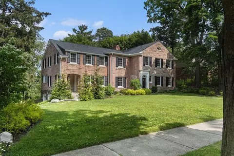 809 Berkshire Rd, Ann Arbor, MI 48104