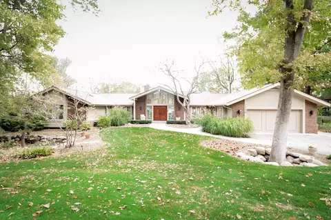 7756 Phelan Dr, Independence, MI 48346