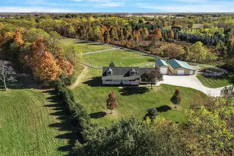 2844 N Harris Rd, Superior, MI 48198