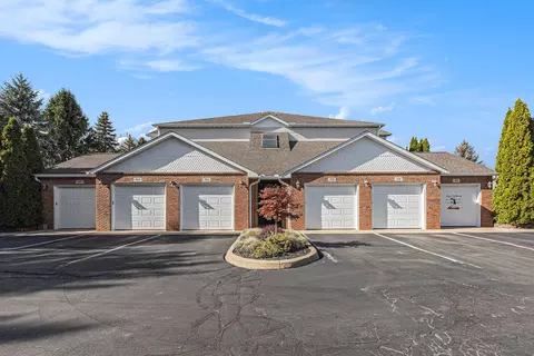 112 Cherry Ln, Milan, MI 48160