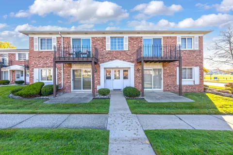 1500 W Normandy Road Unit Rd #216, Clawson, MI 48017