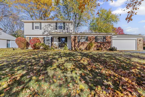 30218 Fiddlers Grn, Farmington Hills, MI 48334