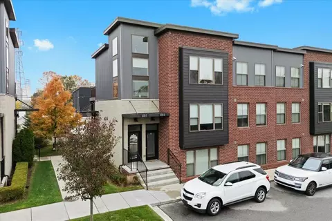 1220 Diamond Ct UNIT ROYAL, Royal Oak, MI 48067