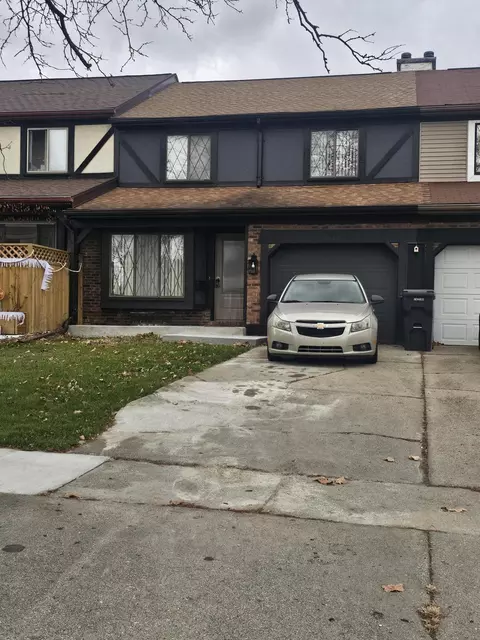 2536 Orchard Ln, Flint, MI 48504