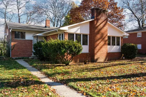 2219 Needham Rd, Ann Arbor, MI 48104