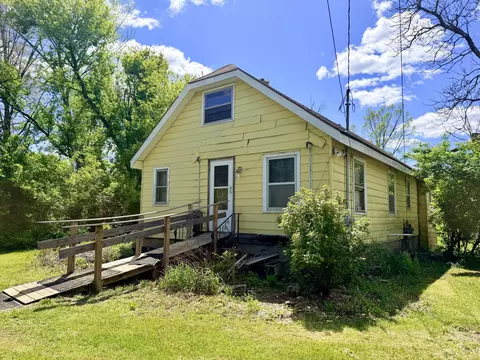1200 S Green Acres St, Leoni, MI 49201