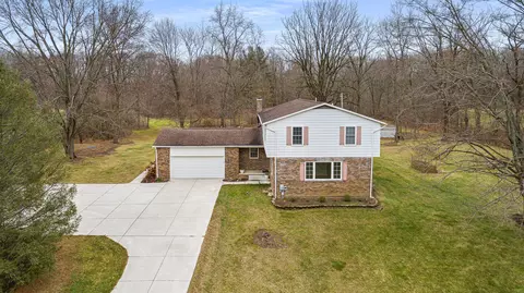 21850 Natasha Ln, Lyon, MI 48178