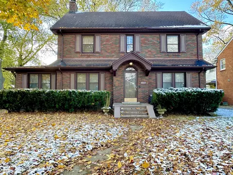 15067 Warwick St, Detroit, MI 48223