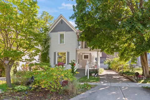 612 N Clinton St, Adrian, MI 49221